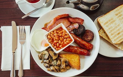 Full Irish breakfast at O'Cees Coffee Shop